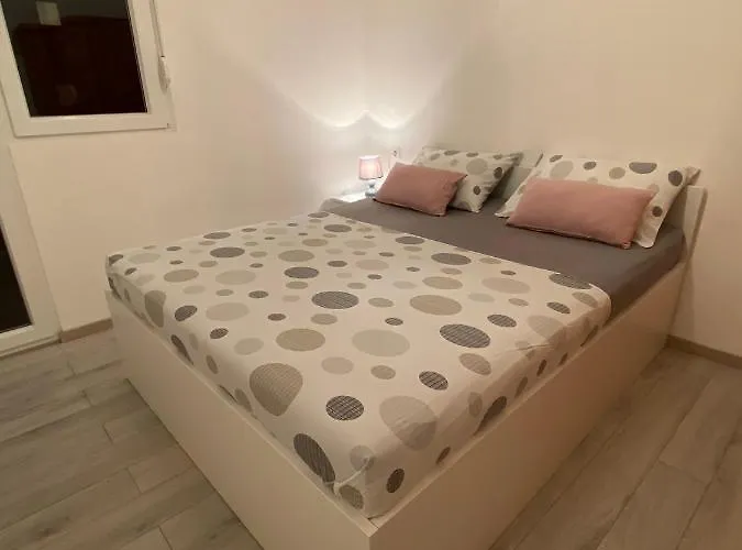 Domagoj أوميس